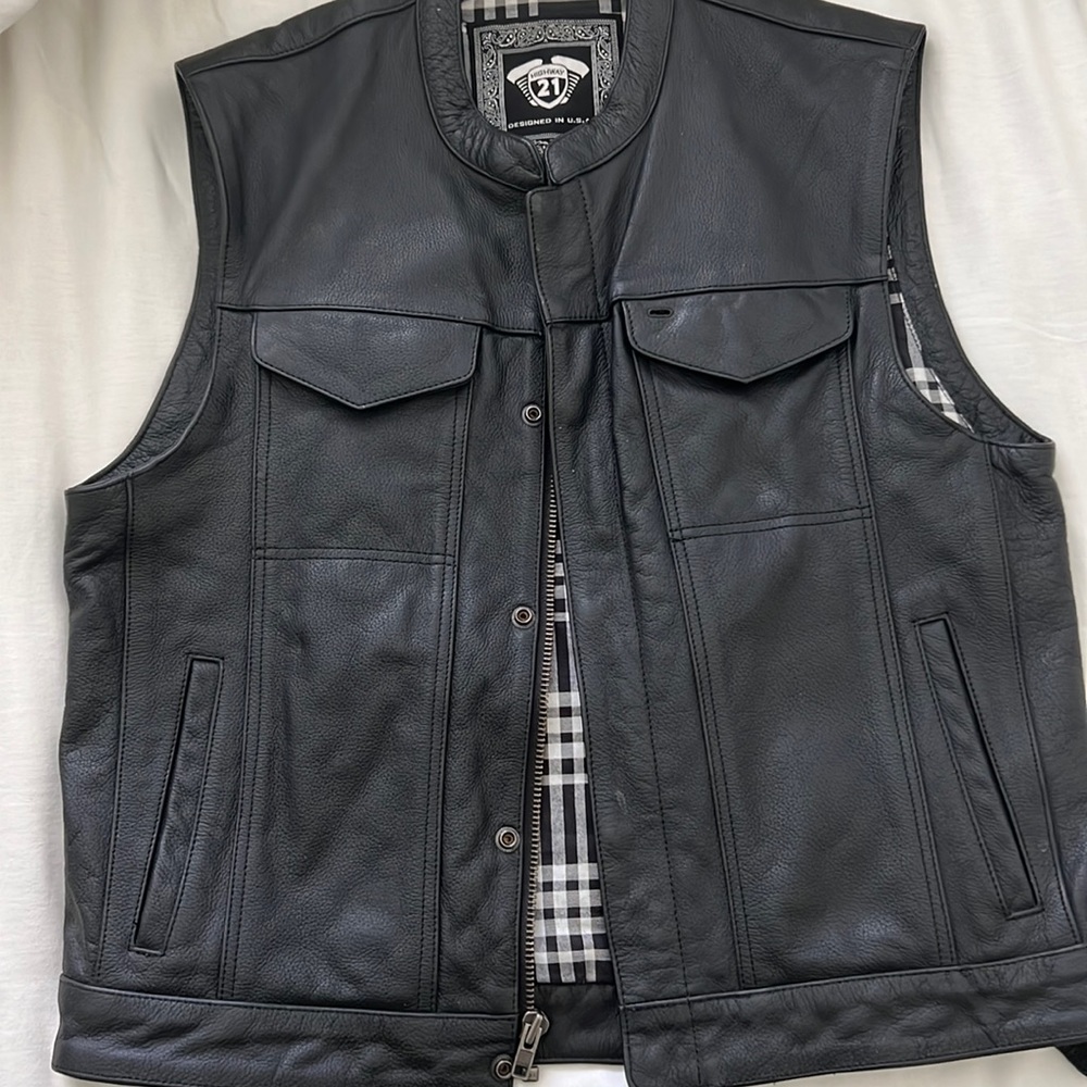 COPY - HIGHWAY 21 Leather Motorcycle Vest